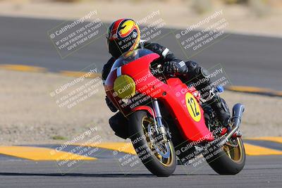 media/Oct-08-2022-SoCal Trackdays (Sat) [[1fc3beec89]]/Turn 10 (945am)/